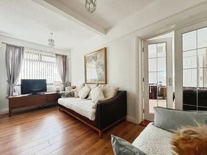 Lounge- click for photo gallery